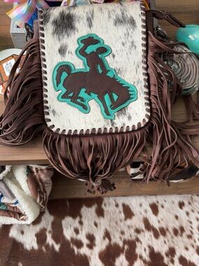 Western Fringe Crossbody with Turquoise Rodeo Applique - Brown & White